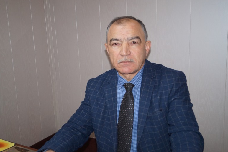 Амаев Юнус Айнузарович.