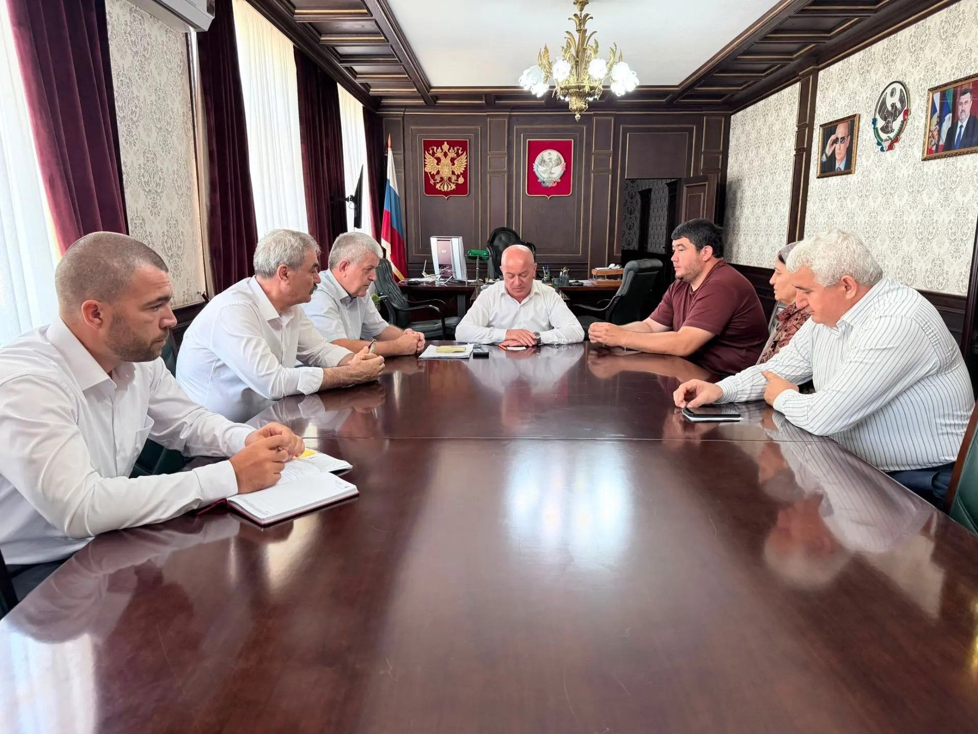 В Бабаюртовском районе решают проблемы семей героев СВО.