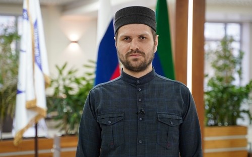 СОВЕРШАЙТЕ ТАРАВИХ-НАМАЗЫ ДОМА.
