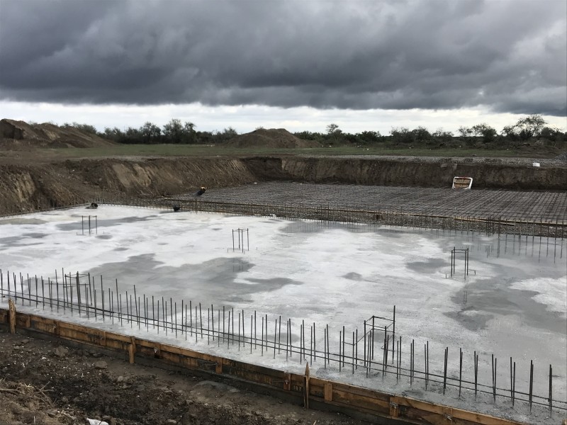 Продолжается строительство резервуара для хранения воды в Бабаюрте.