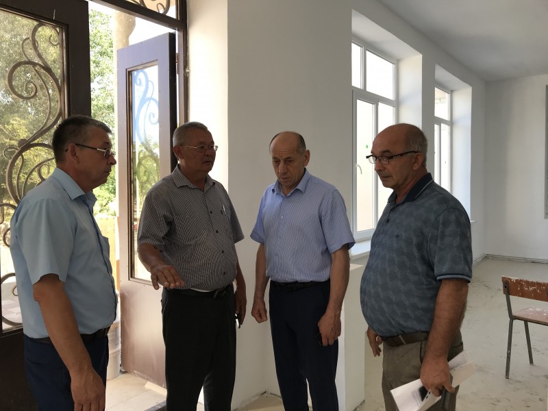 Даниял Исламов проинспектировал ход готовности к открытию Бабаюртовской СОШ №1 им. А.А.Арзулумова.