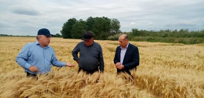 Первый заместитель министра сельского хозяйства и продовольствия РД Шарип Шарипов побывал в Бабаюртовском районе.