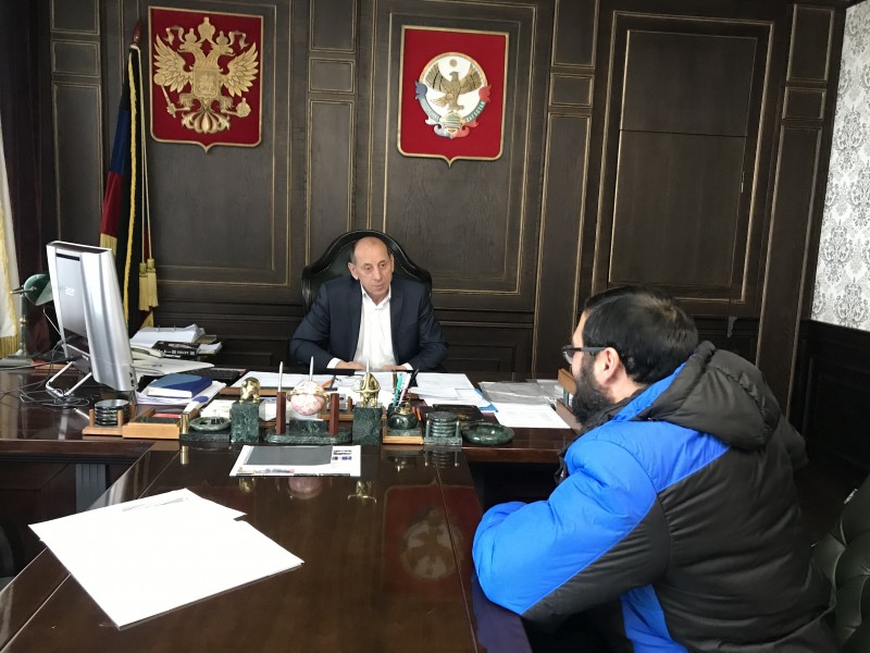 Даниял Исламов помог в решении проблем жителей Бабаюртовского района в ходе приема граждан.