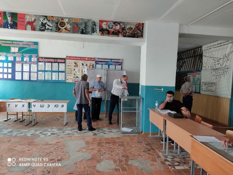 Даниял Исламов проголосовал на выборах депутатов сельского Собрания.